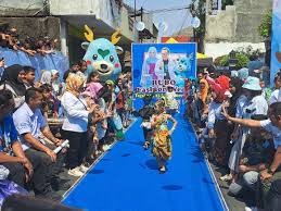 Helaran Local Pride Festival (Lope) di Jl. Babakan Fakultas