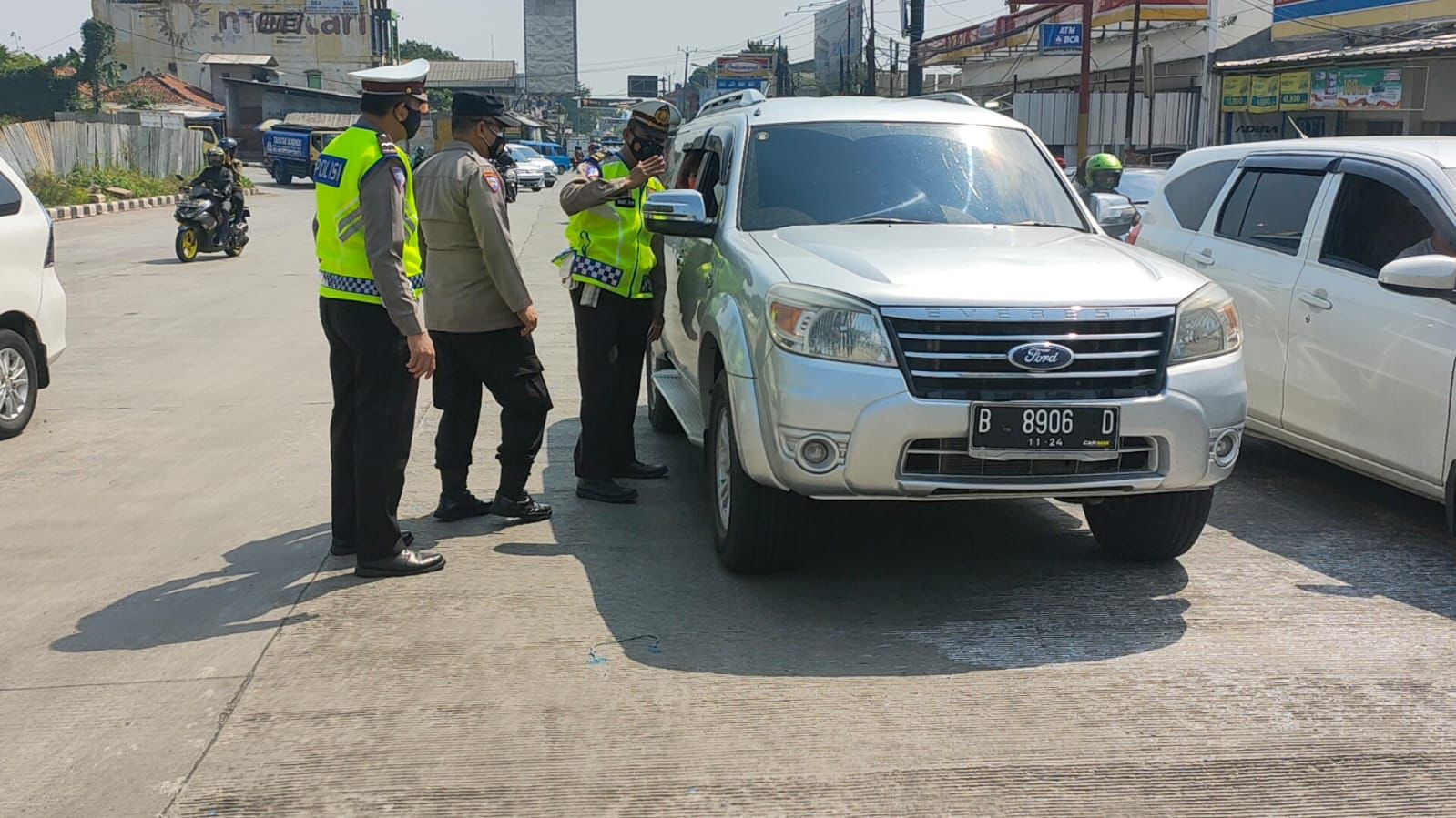 Polsek Citeureup Gelar Ops PPKM Level 3