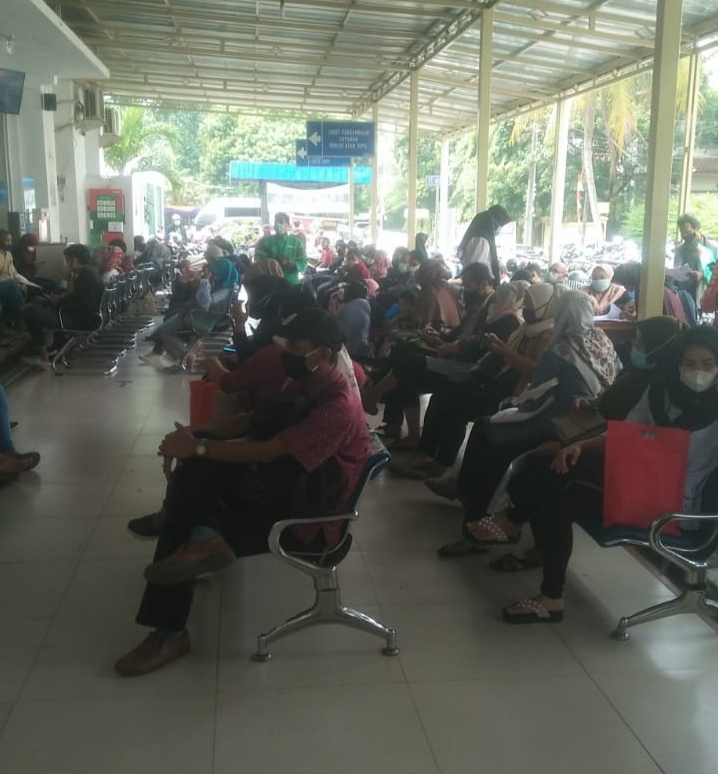 Disdukcapil Kota Bogor Layani Administrasi Kependudulan Melalui Loket