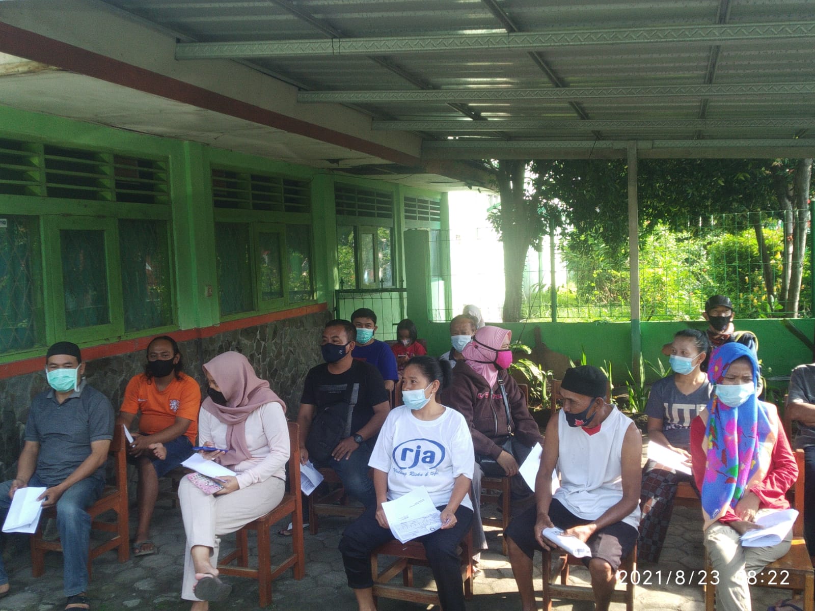 Vaksinasi Terus di Gencarkan Pihak Kelurahan Ciwaringin