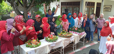 Meriahkan HUT RI ke-78 RW.01 Adakan Lomba Menghias Tumpeng