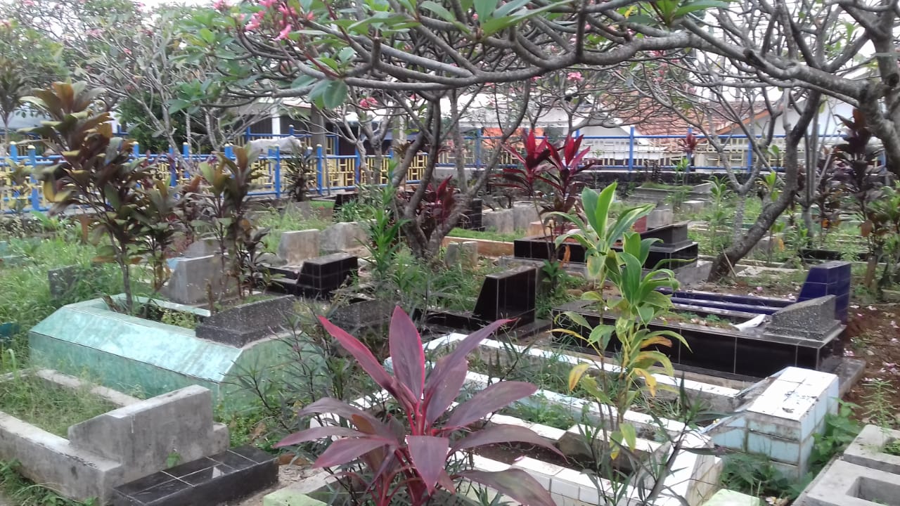 Keinginan Perbaiki Kembali Saung Makam Astana Gede