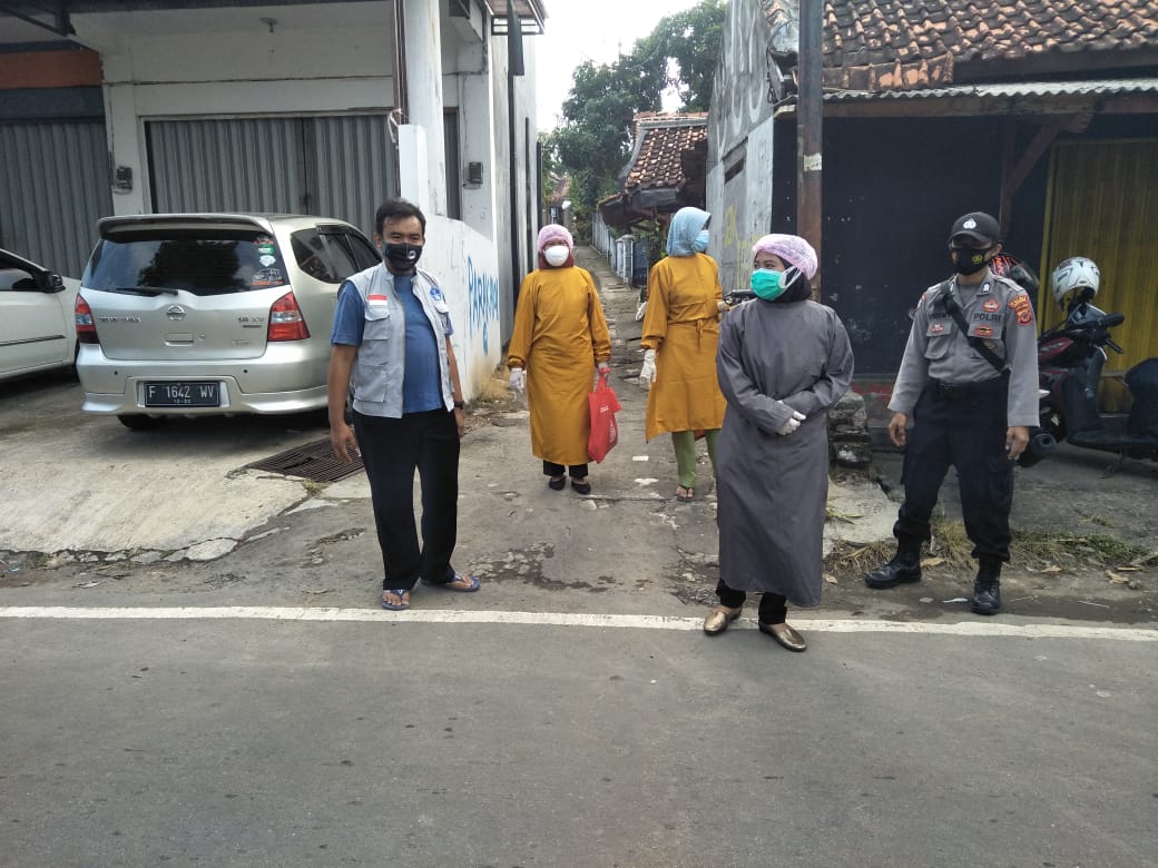 Pemdes Karangpapak Perkuat PPKM Darurat Jawa - Bali