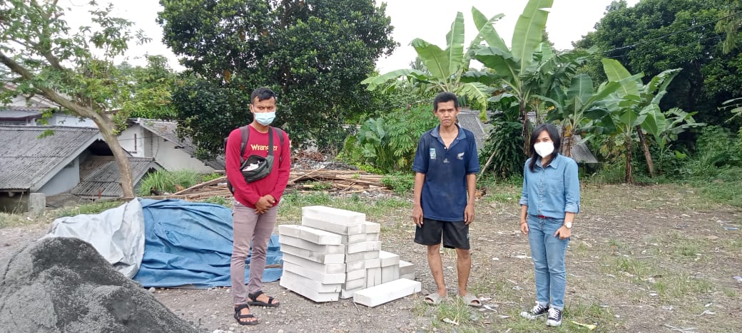 Pemdes Pasir Eurih Berikan Bantuan