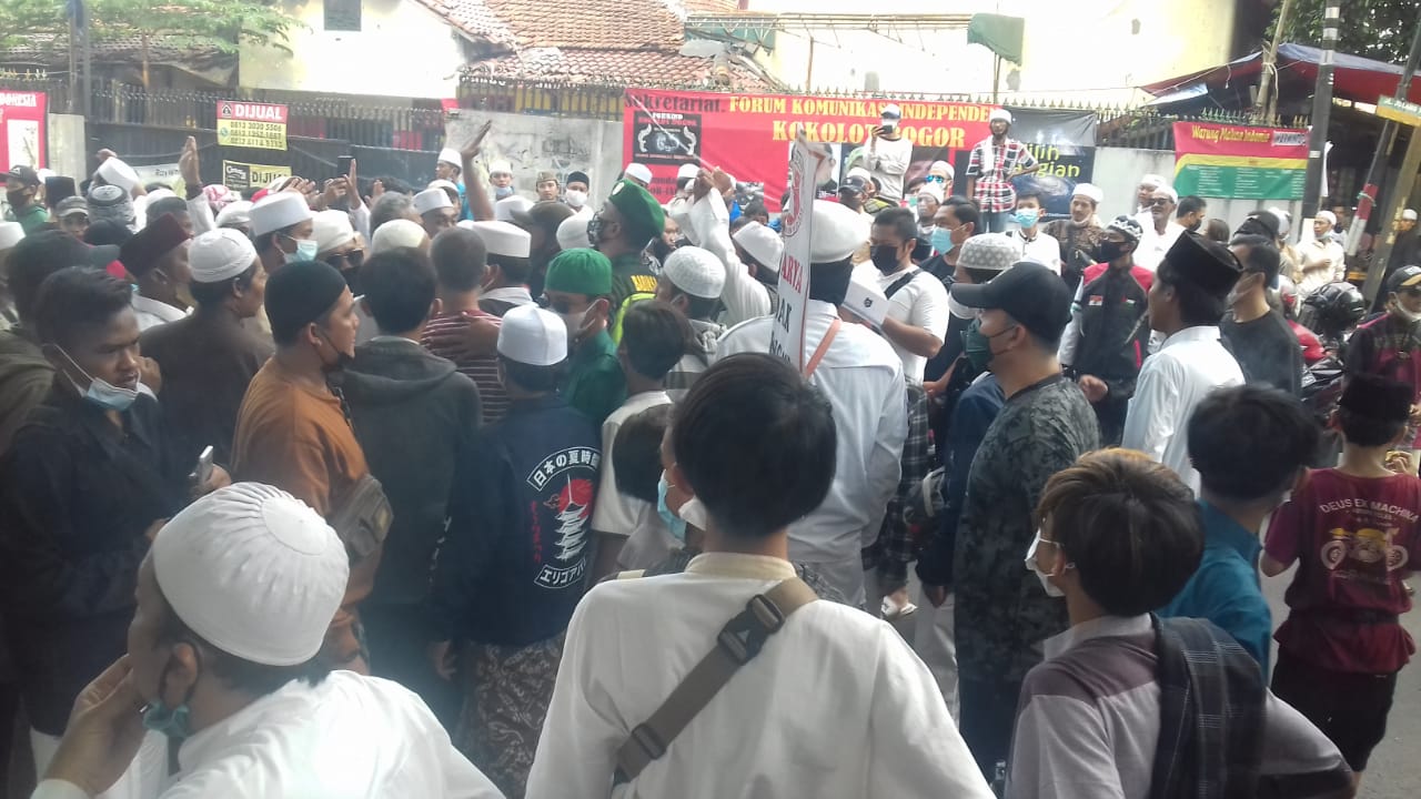 Masa Aksi Habib Rizieq Shihab di Gedung DPRD Kota Bogor
