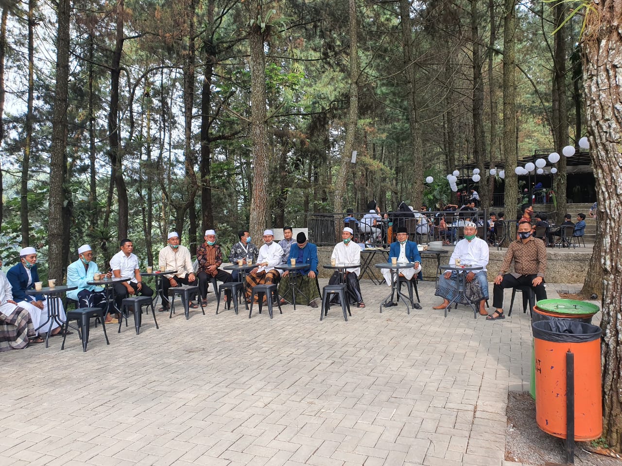 Kedai Kopi Daong Jalin Hubungan Baik