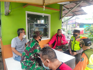 Bhabinkamtibmas Bersama Babinsa Desa Ciomas Rahayu dan Aparat Yang Tergabung, Tertibkan PKL