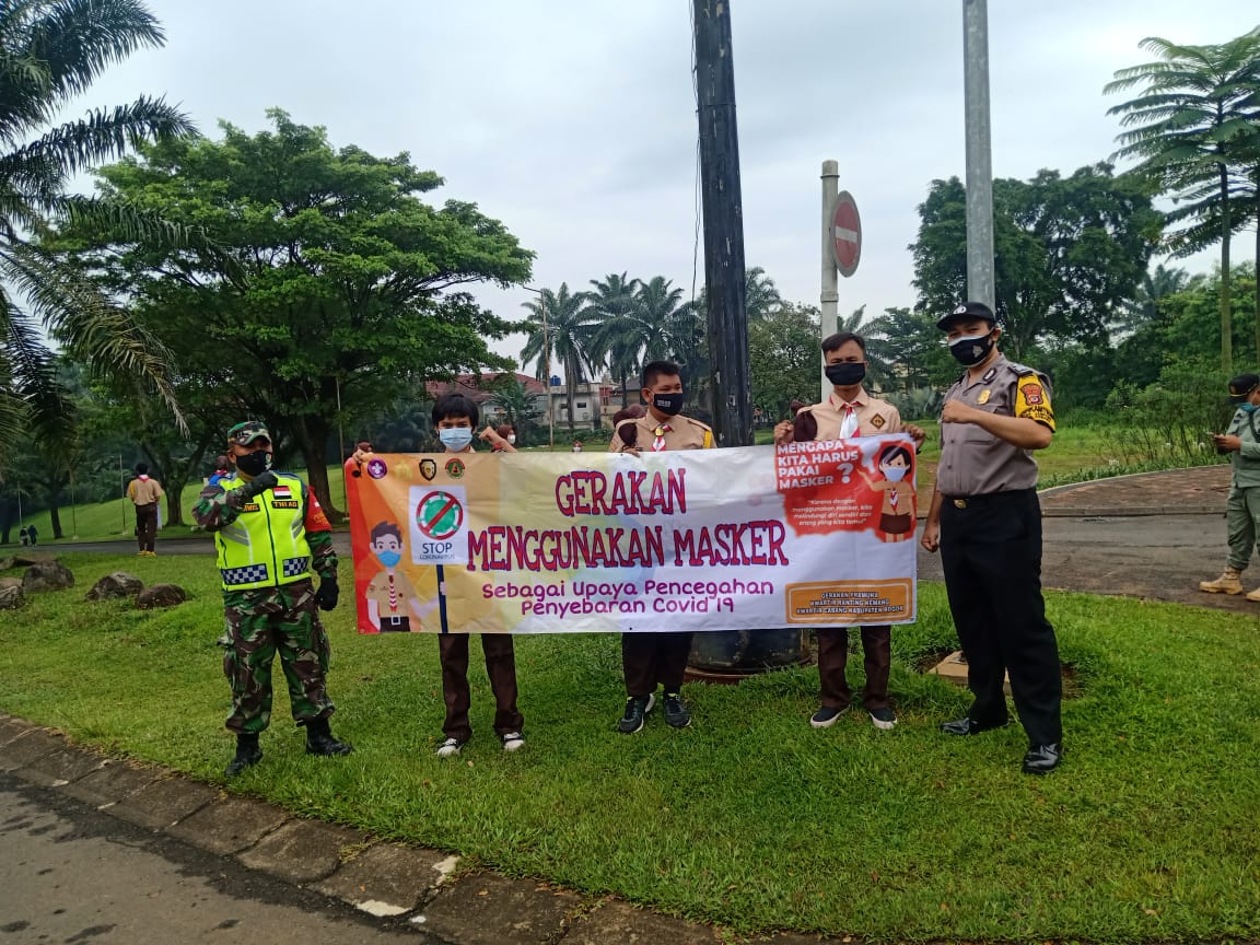 Giat Ops PPKM serta Pembagian Masker bersama Muspika dan Pramuka Kec. Kemang