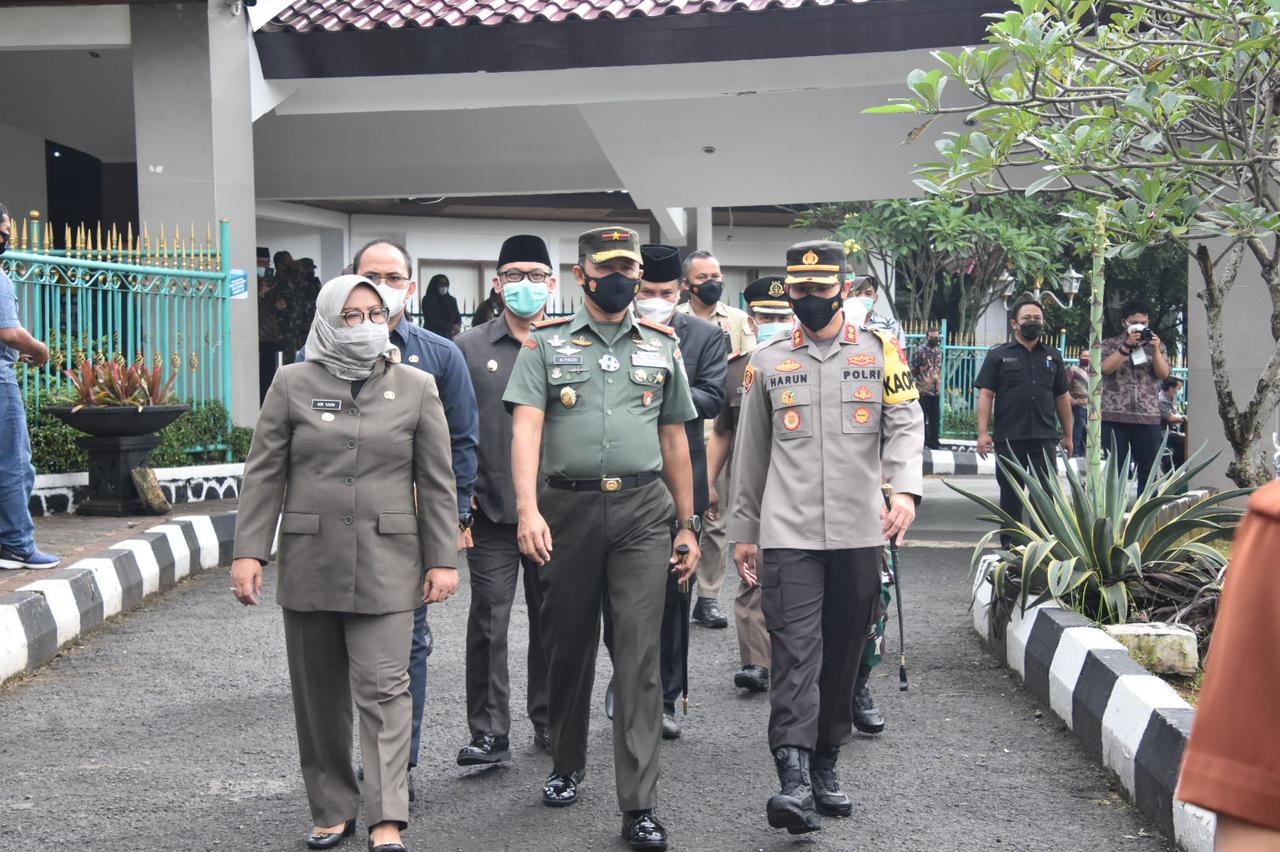 84 Personil Polres Bogor Amankan Pelantikan Kepala Desa Terpilih