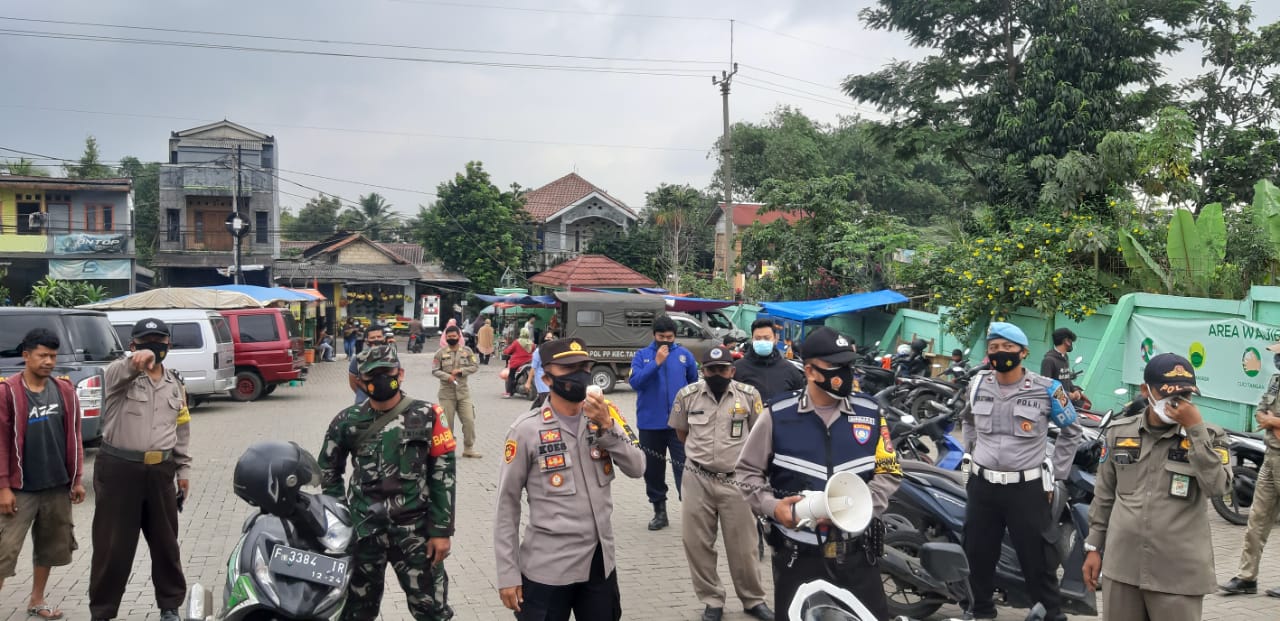 Iptu Kusnadi, S.AP., Kapolsek Tamansari Pimpin Langsung Ops Yustisi