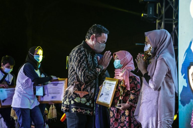 Pejuang Kemanusian dan Kesetiakawanan Sosial Dalam Membantu Penanganan Pandemi Covid 19