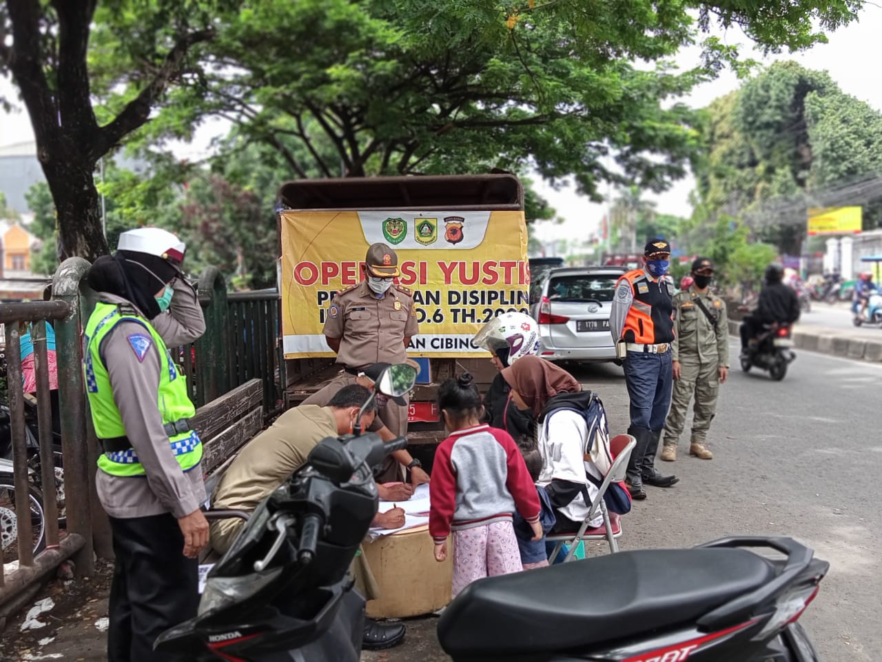 Polsek Cibinong Terus Gelar Ops Yustisi, Dalam Upaya Penertiban Prokes