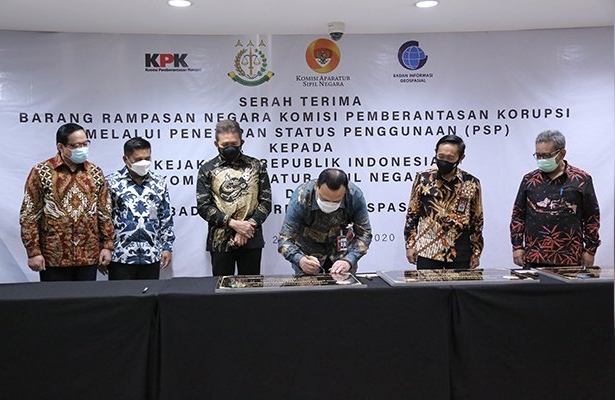 KPK Serahkan Empat Aset Senilai Rp. 56 Miliar Kepada Tiga Lembaga Negara