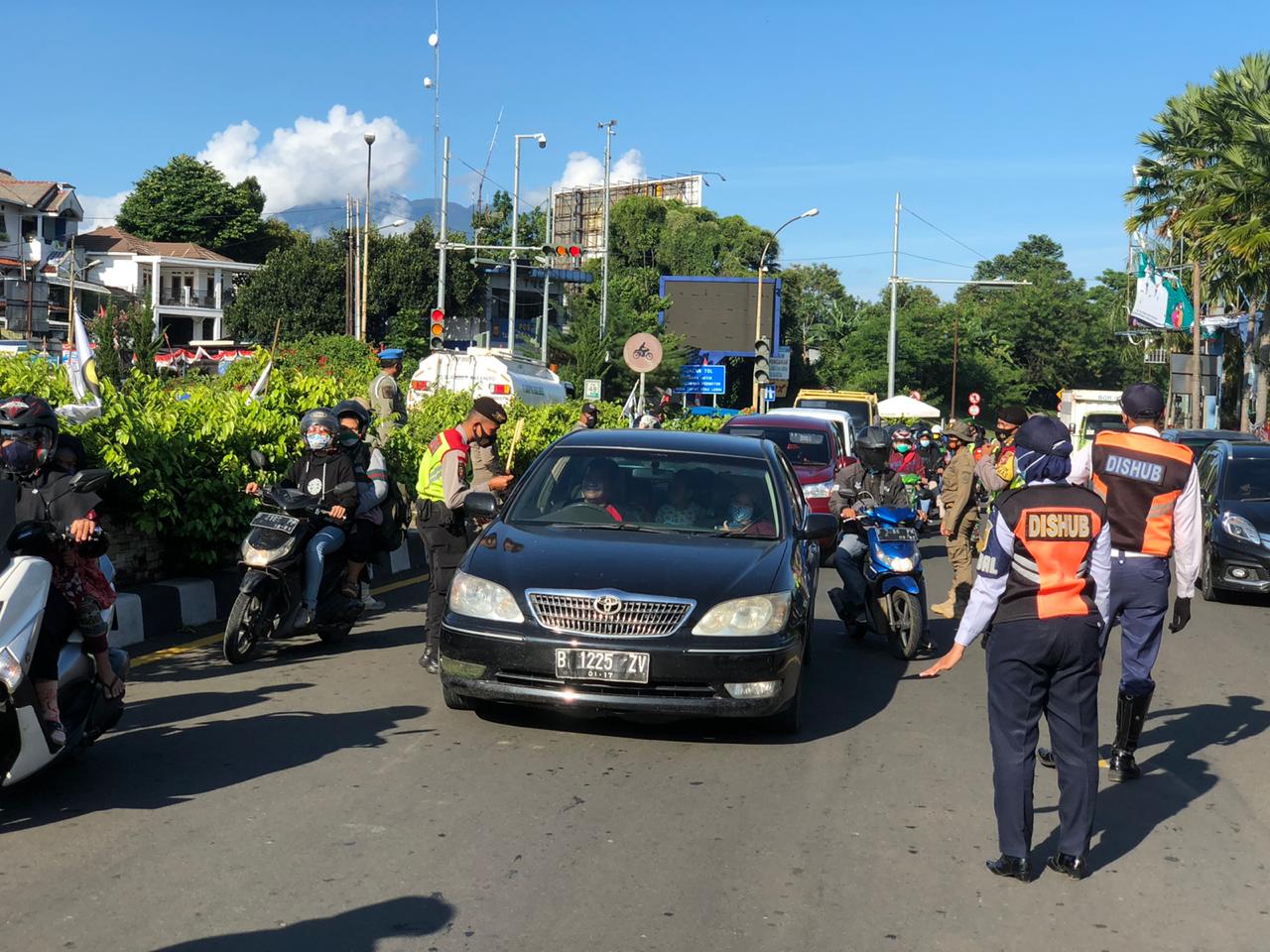 Simpang Gadog Jadi Target Ops Yustisi, Tim Gabungan Sasar Para Pelanggar Protokol Kesehatan
